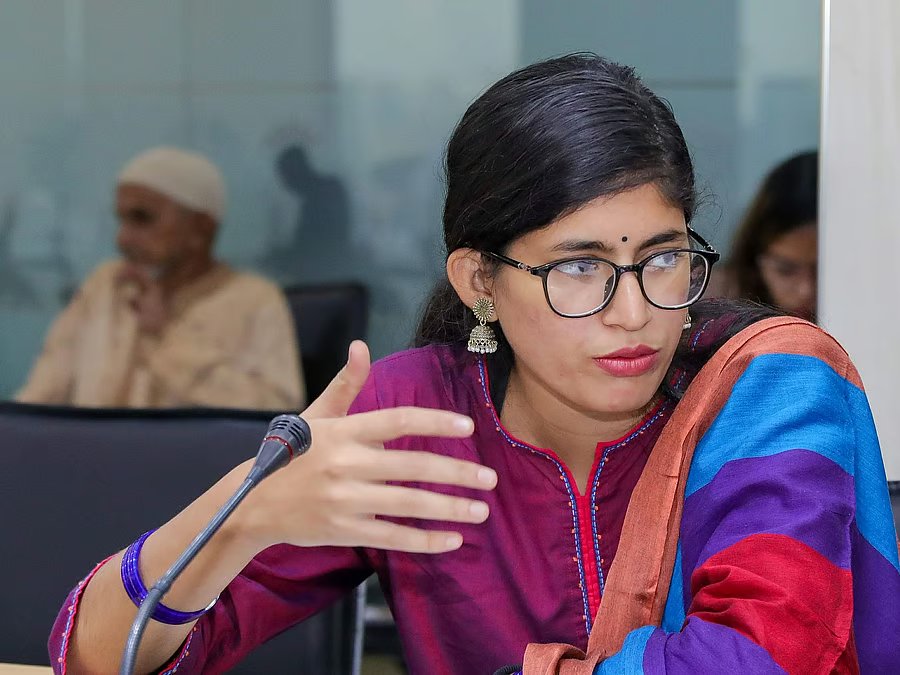 উমামা ফাতেমার পদত্যাগ: বৈষম্যবিরোধী ছাত্র আন্দোলন থেকে সরে দাঁড়ালেন মুখপাত্র
