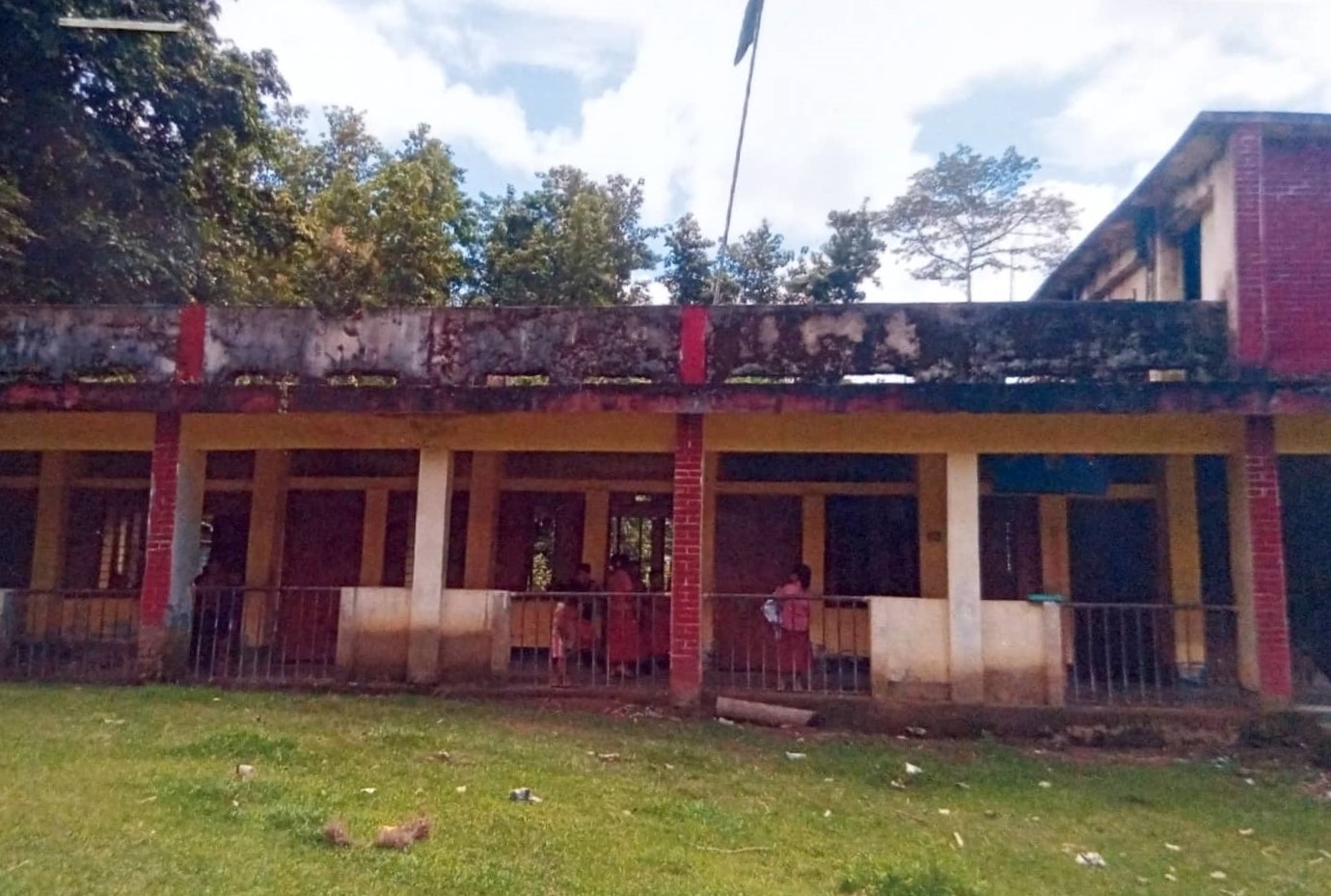 আইনি জটিলতায় পাঁচ বছর ধরে রাঙামাটির প্রাথমিক বিদ্যালয়ে শিক্ষক নিয়োগ বন্ধ