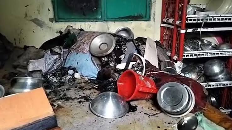 সিদ্ধিরগঞ্জে ফ্রিজের কম্প্রেসার বিস্ফোরণ, দগ্ধ ৯