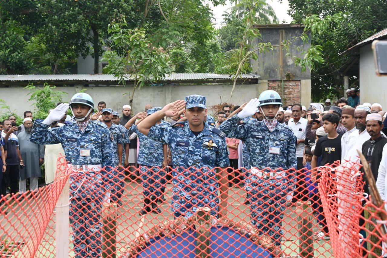 মাইলস্টোন দুর্ঘটনায় নিহতদের প্রতি বিমান বাহিনীর শ্রদ্ধাঞ্জলি ও সহায়তার আশ্বাস