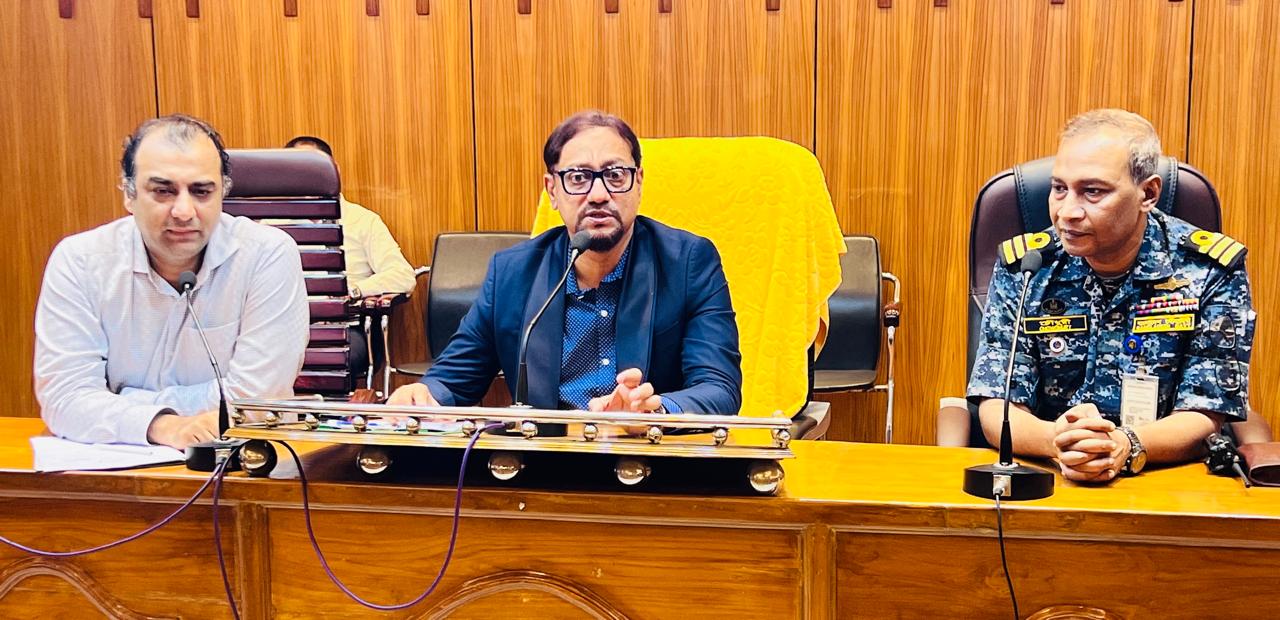 আমি সরজমিনে রাতে ভিজিট করব, পরিচ্ছন্ন কাজে অনিয়ম পেলে সঙ্গে সঙ্গে ব্যবস্থা নেব: মেয়র ডা. শাহাদাত হোসেন।