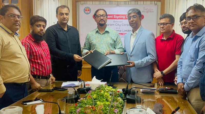 ঝুলন্ত তার সরাতে চায় চসিক, আন্ডারগ্রাউন্ড ক্যাবল সিস্টেম যুগে প্রবেশ করছে চট্টগ্রাম