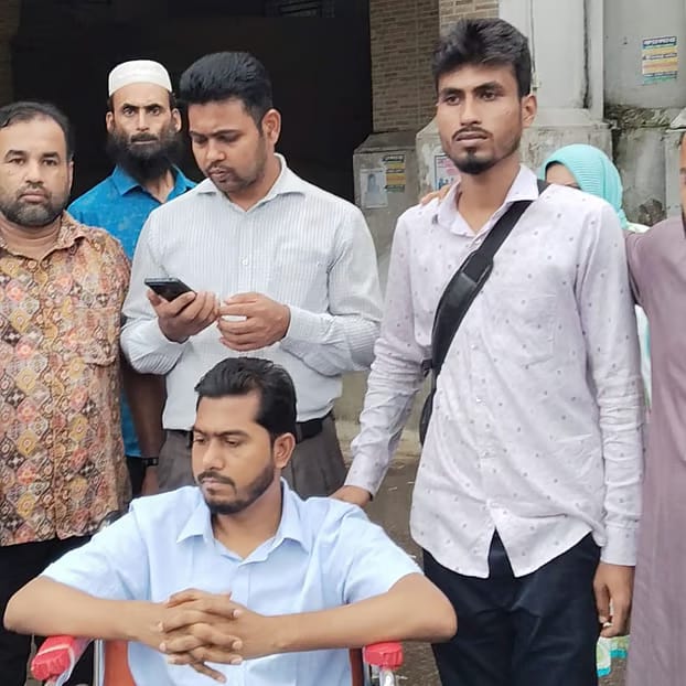 ১৮ দিন চিকিৎসার পর বাসায় ফিরলেন নুরুল হক নুর 