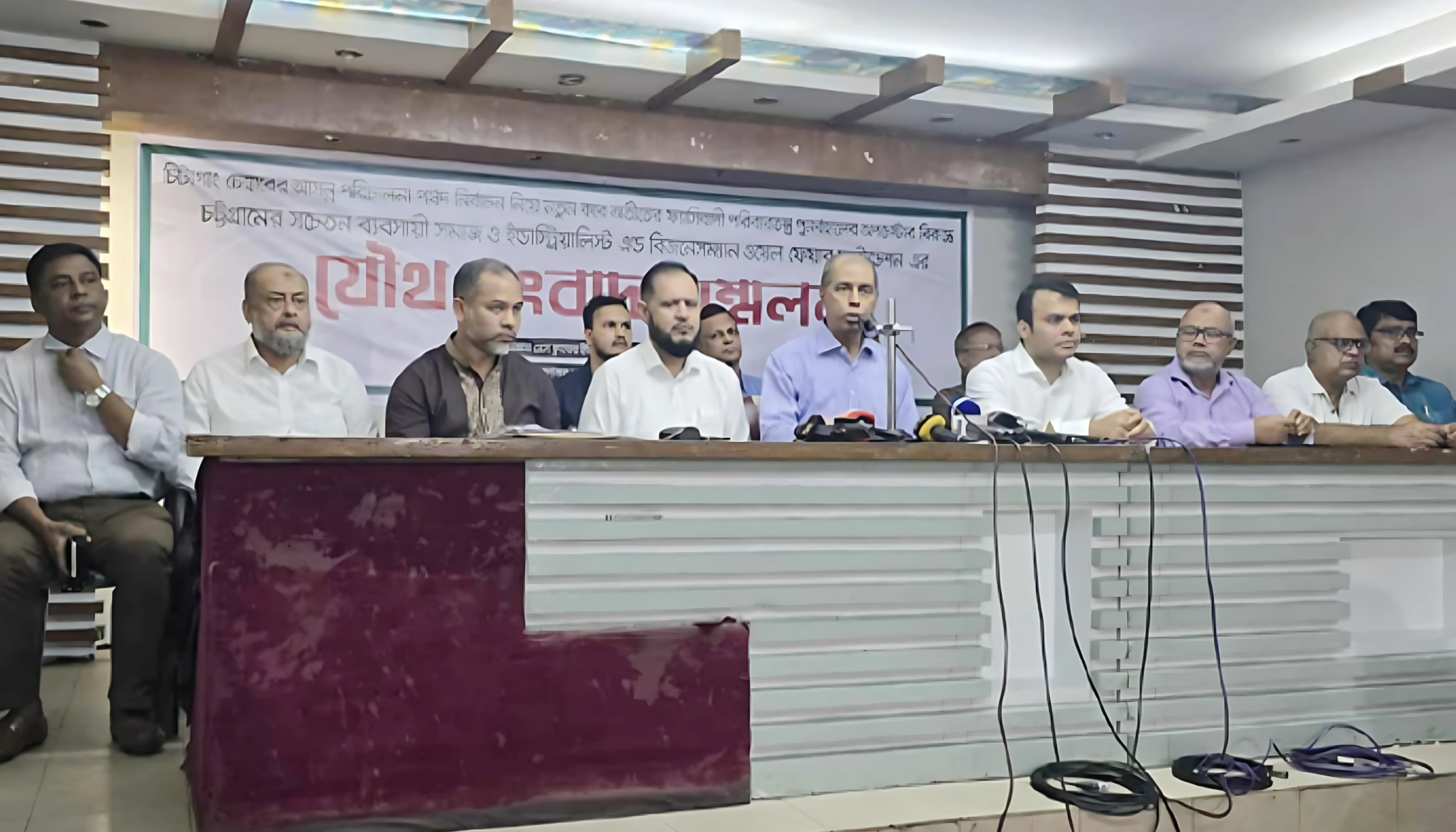 চেম্বার নির্বাচনে ‘পরিবারতন্ত্র’ পুনর্বহালের অভিযোগ