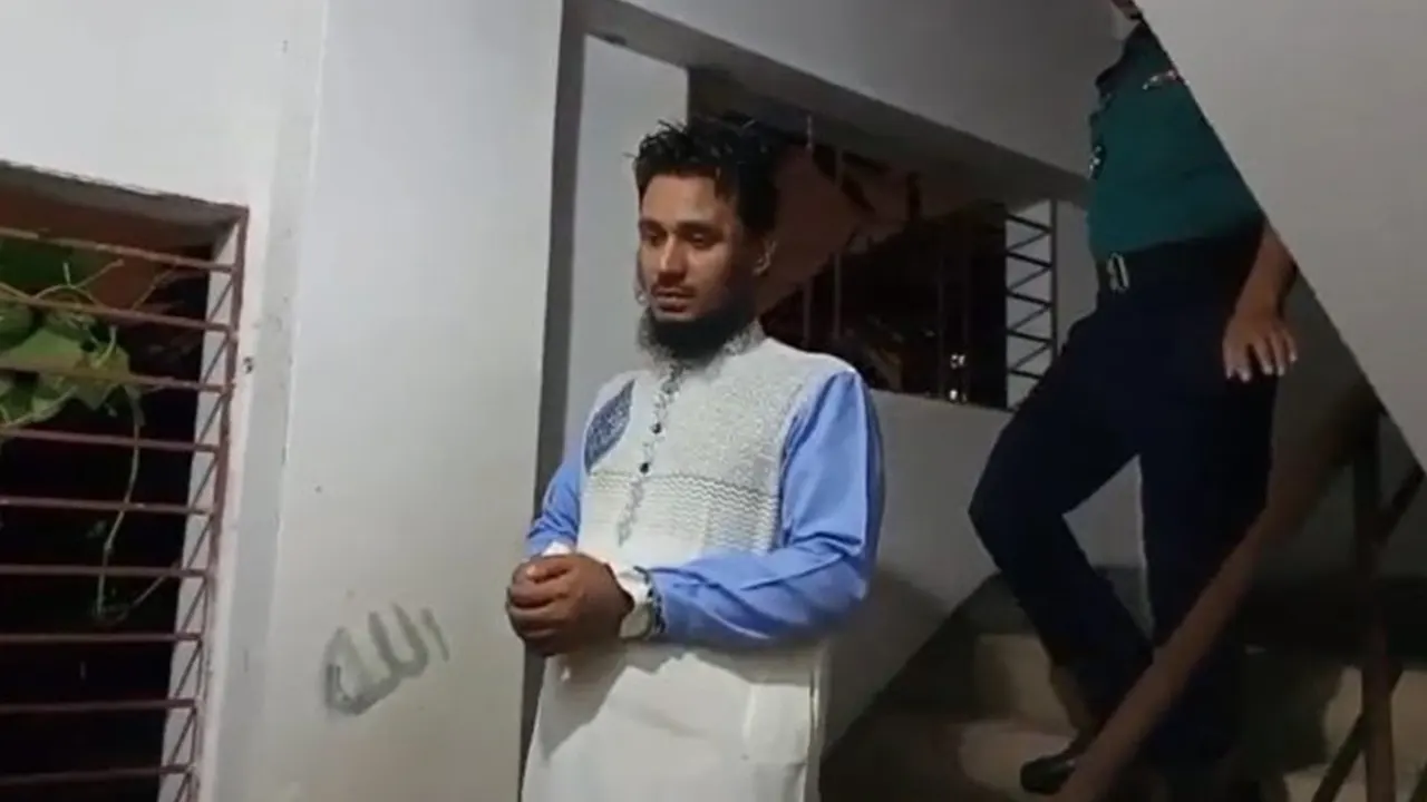 চট্টগ্রামে ছাত্রকে যৌন নিপীড়নের অভিযোগে মাদ্রাসা শিক্ষক গ্রেপ্তার