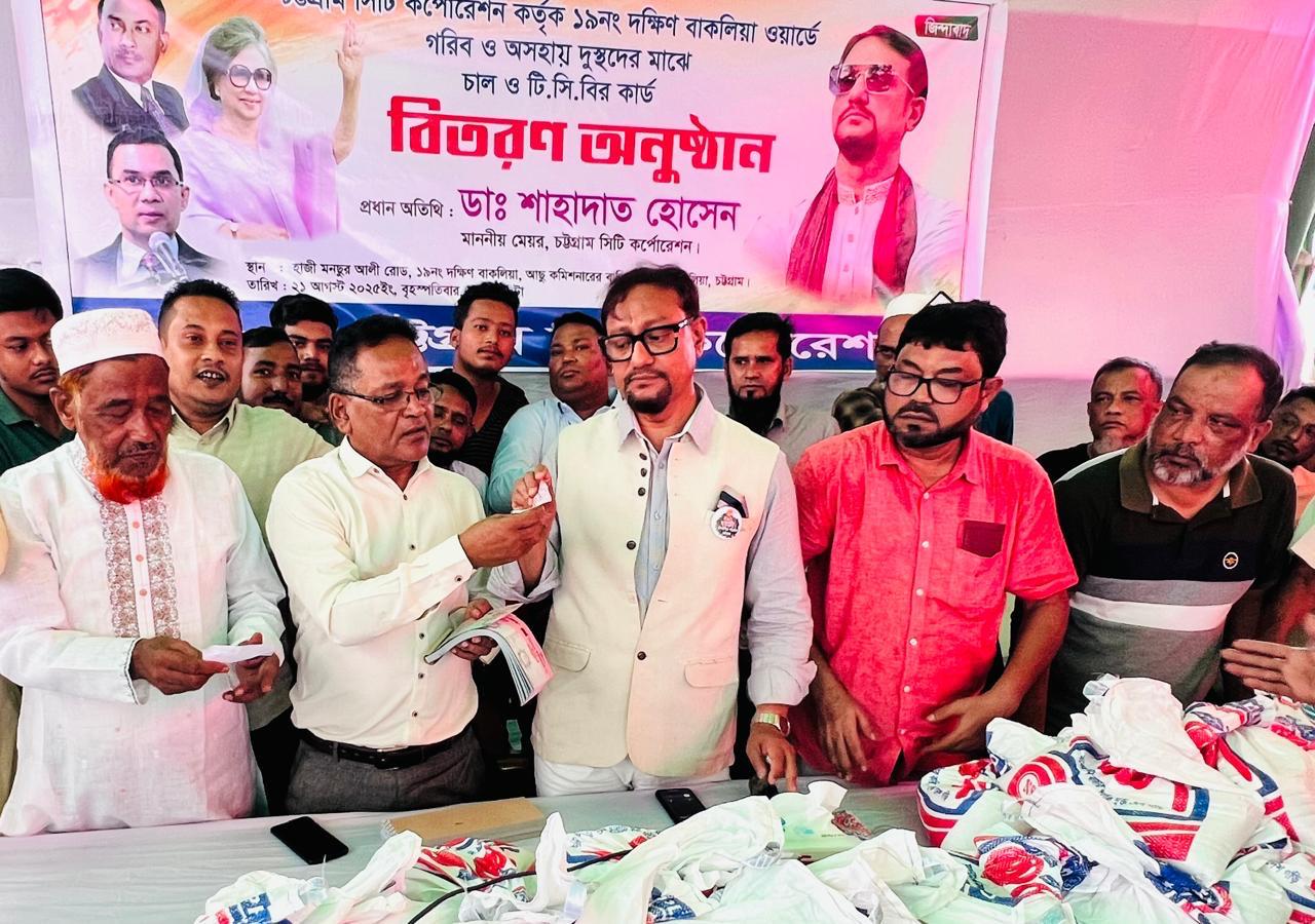 রাস্তার কাজে অনিয়ম হলে কঠোর ব্যবস্থা নেবেন চসিক মেয়র শাহাদাত