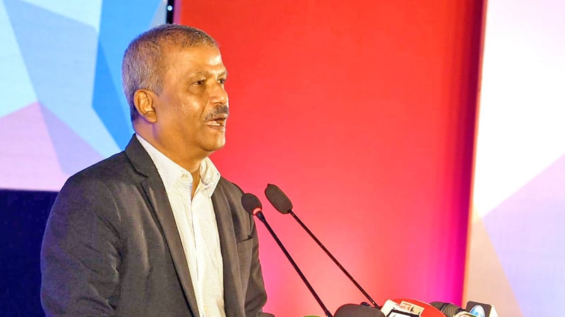 চিকিৎসকদের অপ্রয়োজনীয় টেস্ট ও ওষুধ কোম্পানির প্রভাব নিয়ে ক্ষোভ প্রকাশ আসিফ নজরুলের