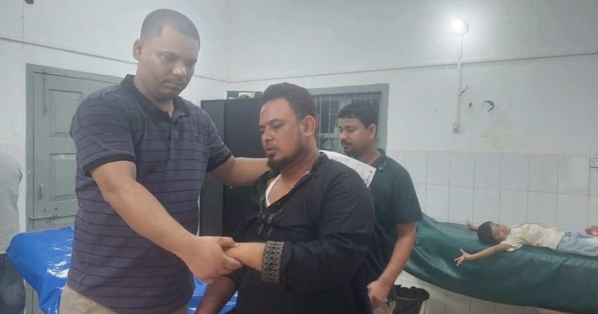 টেকনাফে বিএনপির দুই গ্রুপের সংঘর্ষে ১০ জন আহত, উভয়পক্ষের পাল্টাপাল্টি অভিযোগ