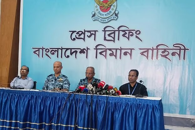 ঢাকা থেকে জঙ্গিবিমান ঘাঁটি সরানোর পরিকল্পনা নেই: বিমানবাহিনী