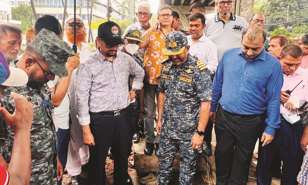 চট্টগ্রামে ২৭ বছর পর পরিষ্কার হচ্ছে আগ্রাবাদ বক্স কালভার্ট