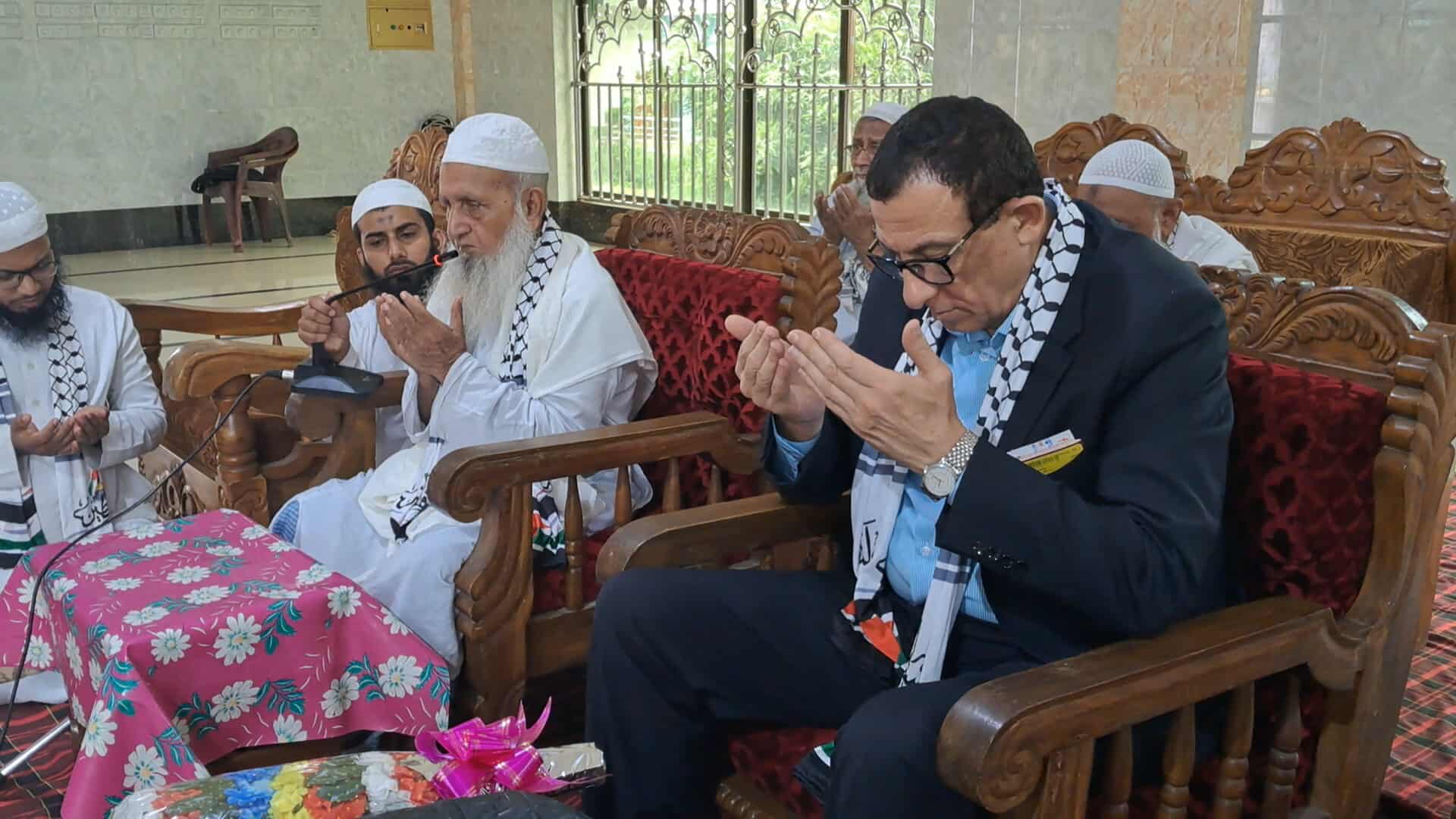হেফাজত আমিরের সাথে ফিলিস্তিন দূতাবাসের সৌজন্য সাক্ষাৎ