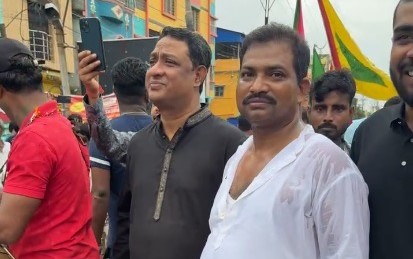 কলকাতার তাজিয়া মিছিলে যুবলীগ নেতা বাবরের উপস্থিতি