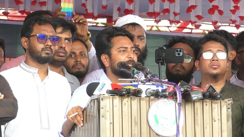 গণ-অভ্যুত্থান না হলে আপনারা নির্বাচনের স্বপ্ন দেখতে পারতেন না— জামালপুরে নাহিদ ইসলাম 