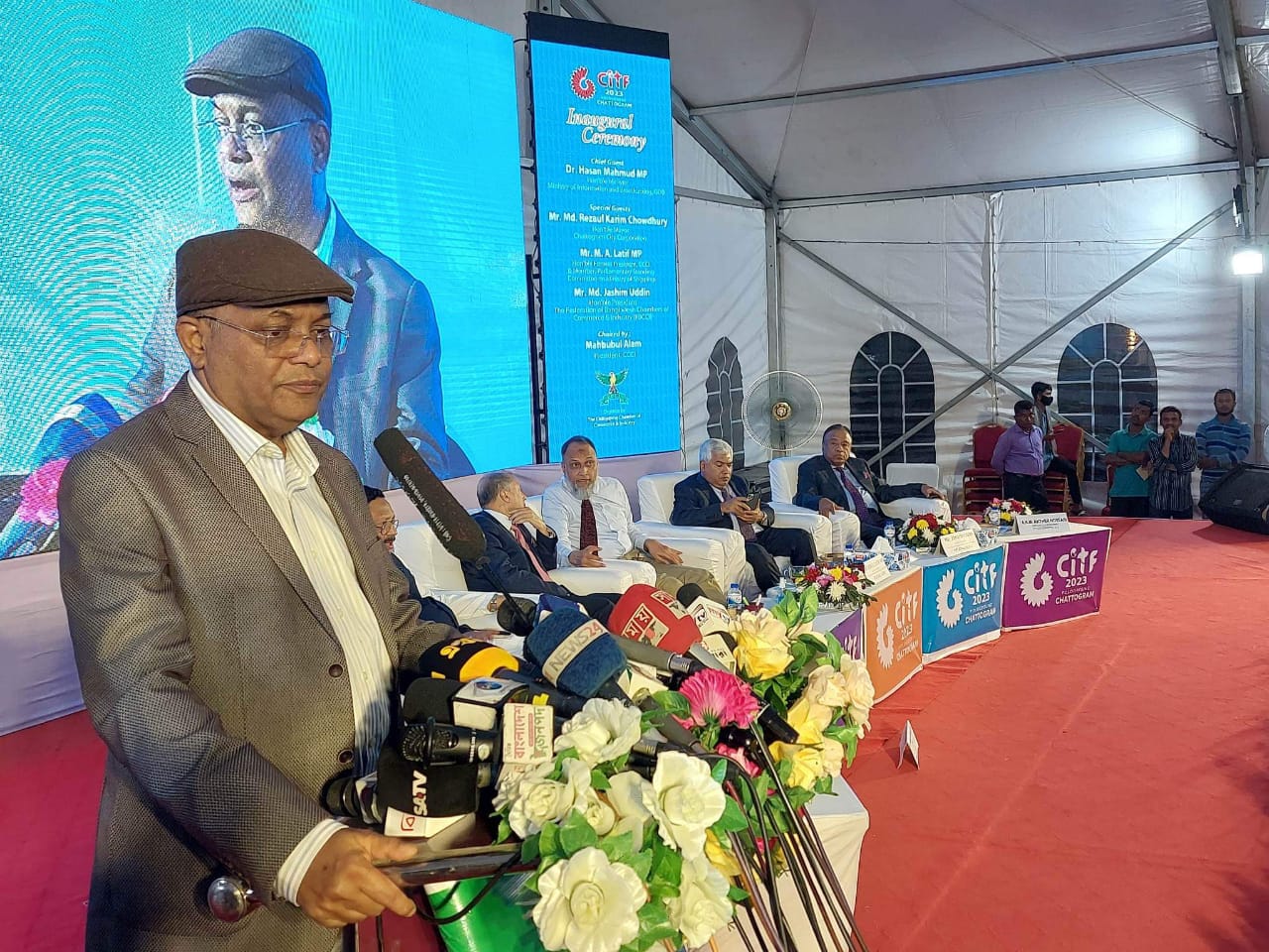 দেশের এবং ব্যবসায়ীদের সমৃদ্ধির জন্য শেখ হাসিনার হাতকে শক্তিশালী করুন- ব্যবসায়ীদের প্রতি তথ্যমন্ত্রী 