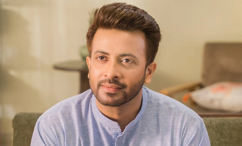 ধর্ষণসহ একাধিক অভিযোগ এনে চিত্রনায়ক শাকিব খানের বিরুদ্ধে লিখিত অভিযোগ