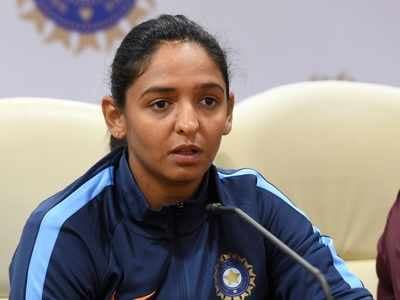 স্টাম্প ভেঙেও বিস্ফোরক মন্তব্য হারমানপ্রীতের; বাংলাদেশ-ভারত ওয়ানডে সিরিজ