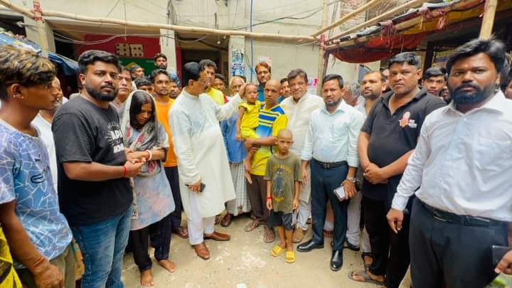 তিন মেয়ে হারানো আরতি-মিঠুনের পাশে &#8211; চসিক মেয়র