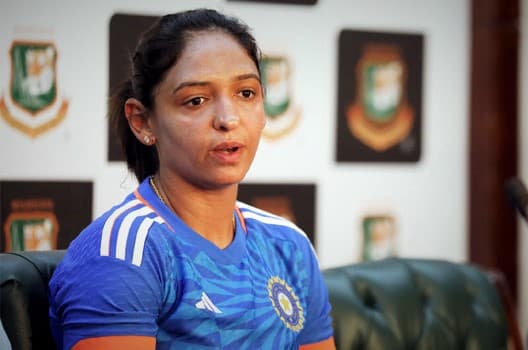 ভারতের নারী ক্রিকেট দলের অধিনায়ক হারমানপ্রীতকে নিষিদ্ধ করল আইসিসি