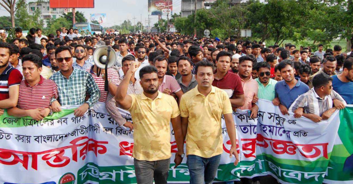 ভোটাধিকার পুনরুদ্ধারে ছাত্রদল রাজপথে ভ্যানগার্ড হয়ে থাকবে: দ:জে ছাত্রদলের আনন্দ মিছিল বক্তারা 