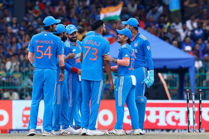 লঙ্কানদের লজ্জায় ডুবিয়ে এশিয়া কাপের অষ্টম শিরোপা ভারতের