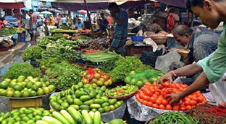 ৫০ টাকার নিচে কোনও সবজি নেই চট্টগ্রামে