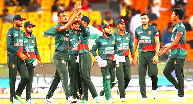 টস জিতে ব্যাটিংয়ে বাংলাদেশ