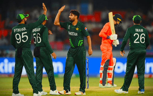 জয় দিয়ে বিশ্বকাপ শুরু পাকিস্তানের