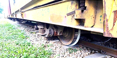 মীরসরাইয়ে চট্টগ্রামমুখী মালবাহী ট্রেন লাইনচ্যুত