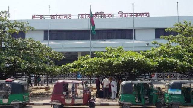চট্টগ্রামে সোনার বারসহ চিকিৎসক আটক