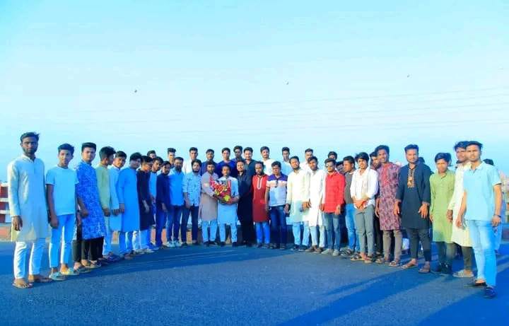 বাশঁখালীতে সংবর্ধিত হলেন ঢাবি ছাত্রলীগ নেতা তানজির