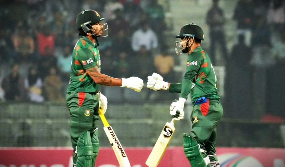 লঙ্কানদের হারিয়ে সিরিজ সমতায় বাংলাদেশ