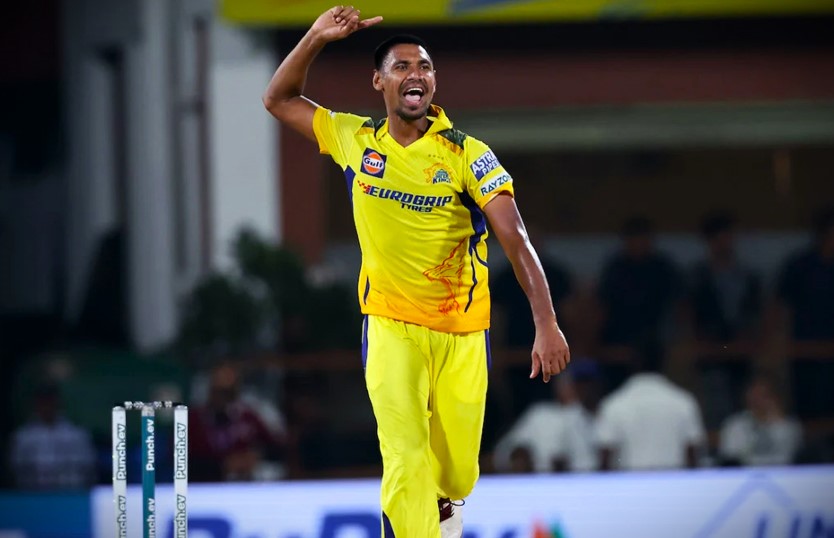 চার উইকেট নিয়ে আইপিএলে প্রথম ম্যাচেই দুর্দান্ত সূচনা মোস্তাফিজের