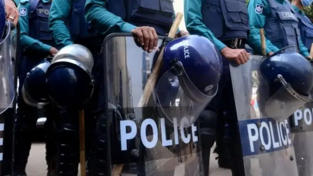 পুলিশ প্রশাসনকে ঢেলে সাজানোর দাবি চট্টগ্রামের পুলিশ সদস্যদের
