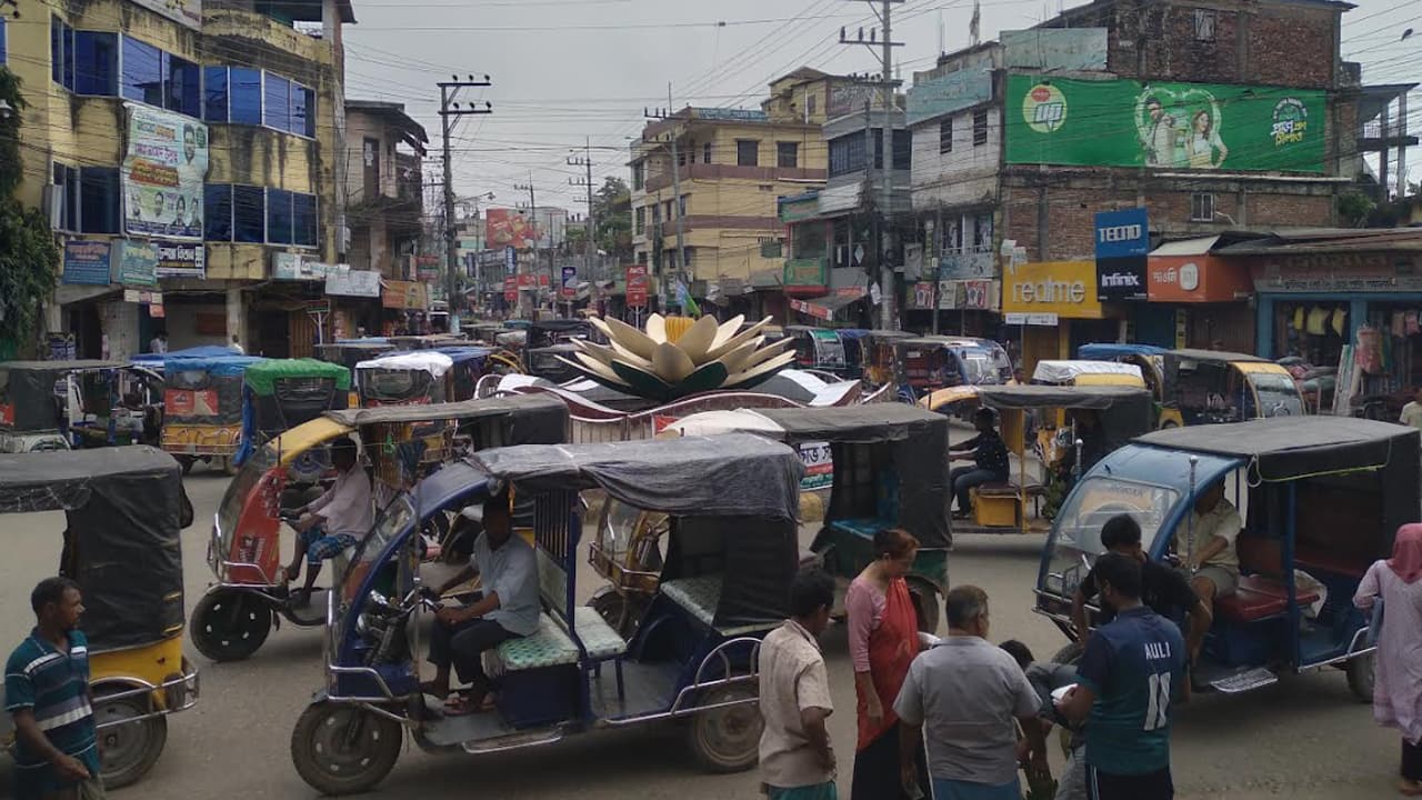 স্বাভাবিক ছন্দে ফিরছে রাঙ্গামাটি