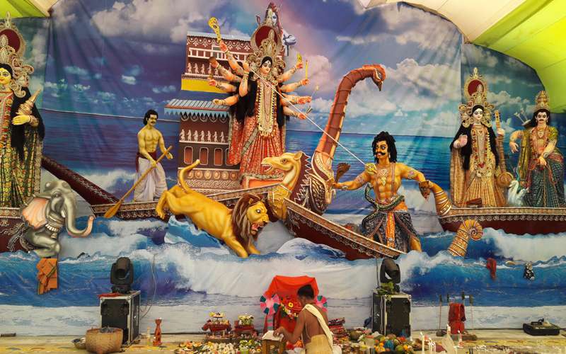 বান্দরবানে বর্ণাঢ্য আয়োজনে বিজয়া দশমী উদ্‌যাপন
