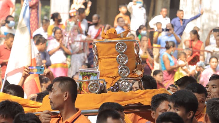 সরকারি নিরাপত্তার আশ্বাসেও চীবর দান উদযাপন করবেন না বৌদ্ধ ভিক্ষুরা