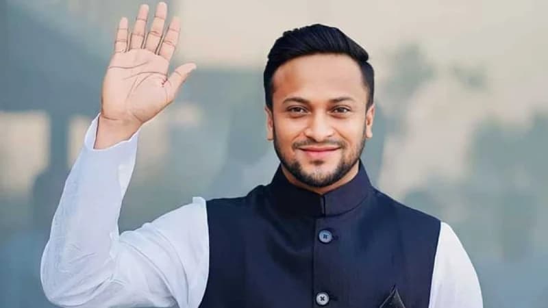 নিরাপত্তার কথা চিন্তা করে ঢাকায় ফিরছেন না সাবেক অধিনায়ক সাকিব আল হাসান