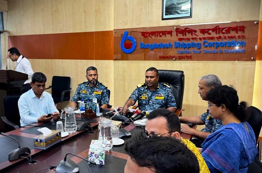 ‘বাংলার সৌরভে’ একসঙ্গে চার স্থানে অগ্নিকাণ্ড, বিএসসির সন্দেহ ‘নাশকতা’!