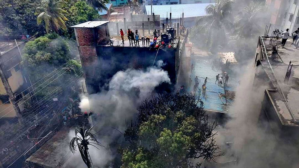 অনুমোদন ছিল না হালিশহরে আগুন লাগা টায়ার কারখানাটির