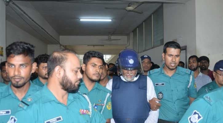কারাগারে তাহাজ্জুদ নামাজ, দোয়া-কালামে মশগুল সাবেক সংসদ সদস্য এম এ লতিফ