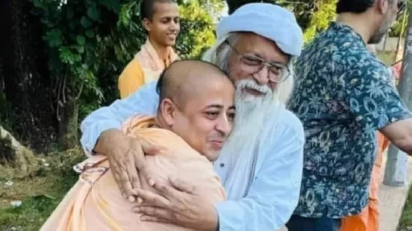 চিন্ময় কৃষ্ণ দাসের মুক্তি চেয়ে ফরহাদ মজহারের স্ট্যাটাস
