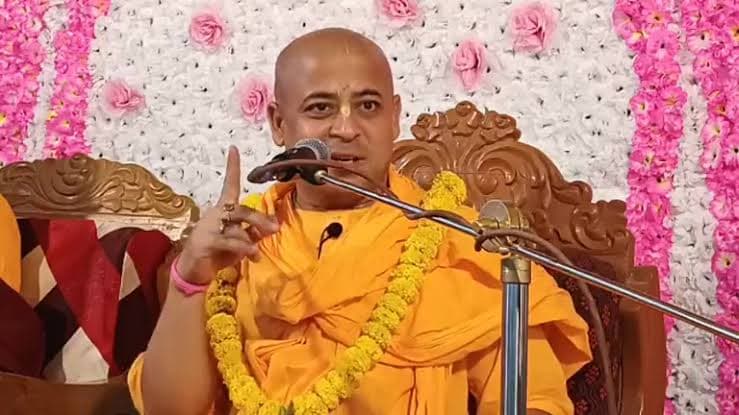 ৪ মাস আগে ইসকন থেকে বহিষ্কার হন চিন্ময় দাশ