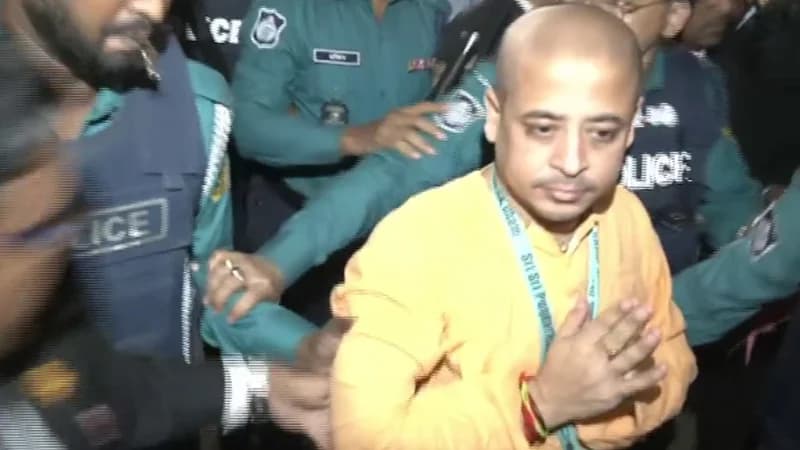 সম্প্রতি ইসকন থেকে বহিষ্কৃত নেতা চিন্ময় কৃষ্ণ দাসের জামিন নামঞ্জুর
