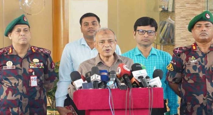 অবশ্যই পিলখানা হত্যাকাণ্ডের পুনঃতদন্ত হবে : স্বরাষ্ট্র উপদেষ্টা