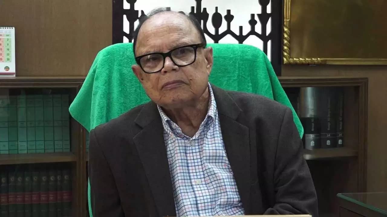 দ্রব্যমূল্যের ঊর্ধ্বগতিতে ক্রেতা হিসেবে আমি নিজেও চাপে আছি : খাদ্য উপদেষ্টা