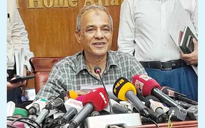 থারটি ফাস্ট নাইটে ইয়াং জেনারেশন একটু পানি টানি খায়, ওইটা প্রকাশ্যে করা যাবে না : স্বরাষ্ট্র উপদেষ্টা