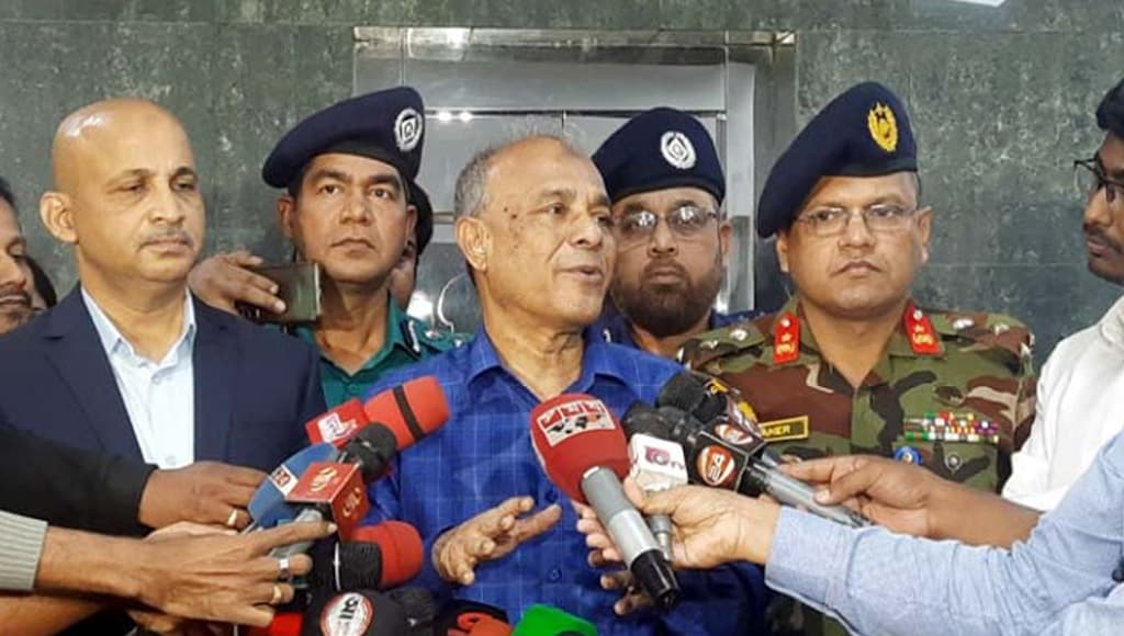 সাদা পোশাকে কাউকে গ্রেপ্তার করা যাবে না : স্বরাষ্ট্র উপদেষ্টা