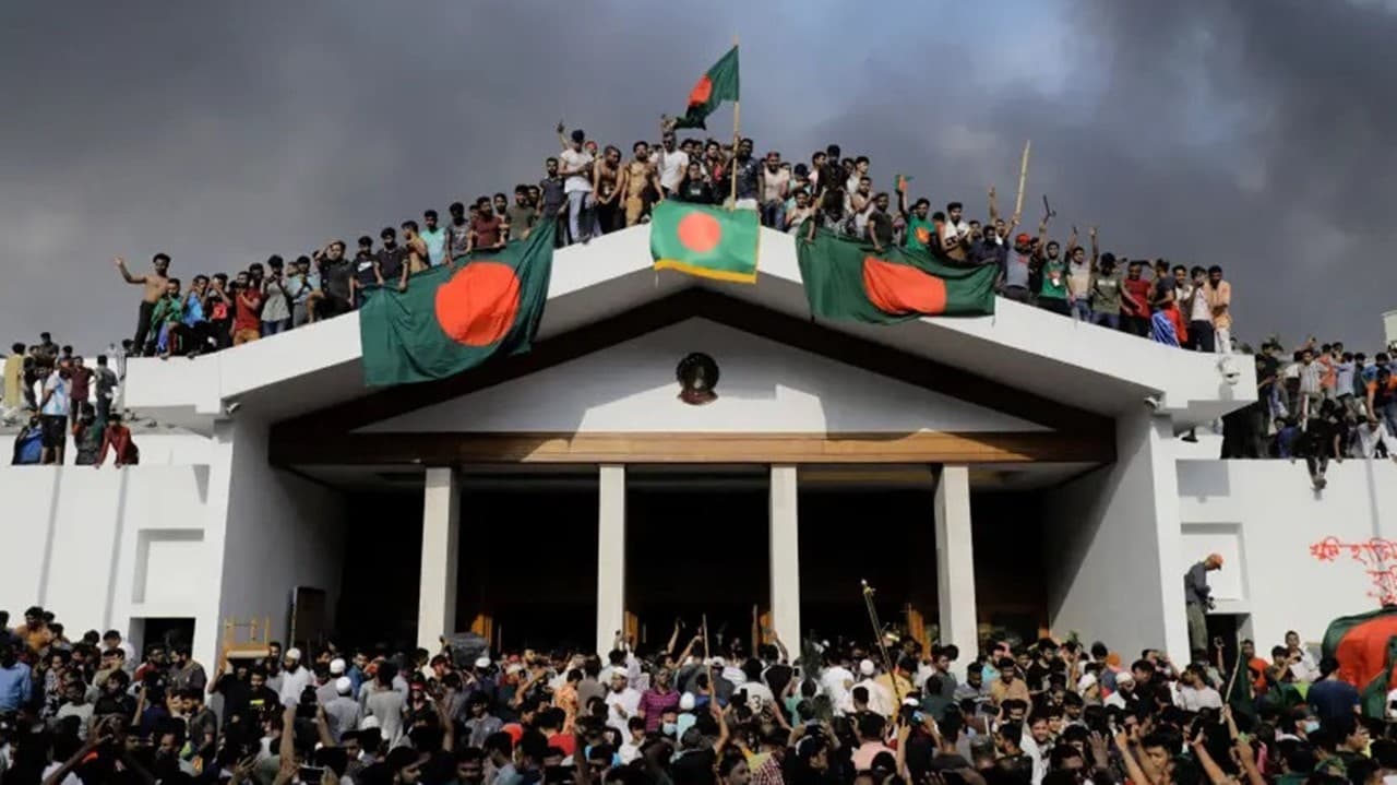 টাইম ম্যাগাজিনের শীর্ষ ১০০ ছবির তালিকায় বাংলাদেশি ফটোগ্রাফার কে এম আসাদের ছবি