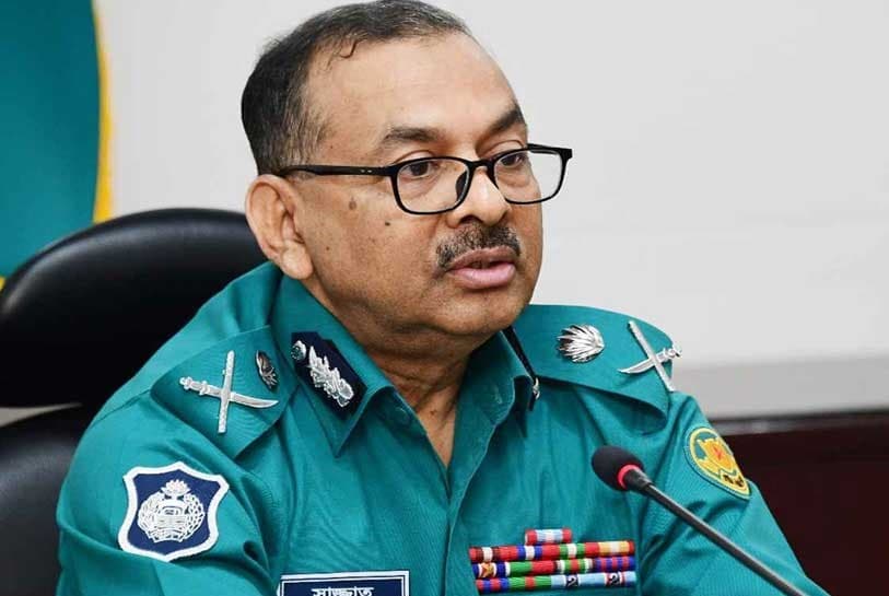 বিগত ১৫ বছরে রাজনৈতিক পরিচয়ে ৯০ হাজার পুলিশ নিয়োগ : ডিএমপি কমিশনার