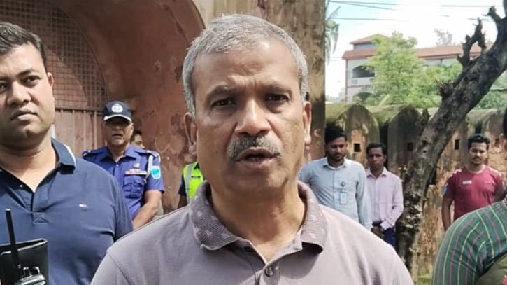 পুলিশের শতকরা ৮০ জনই আ. লীগ আমলের, যাদের হৃদয়ে ছাত্রলীগ : আসিফ নজরুল